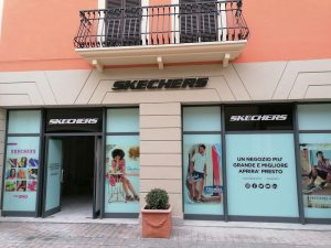 Skechers